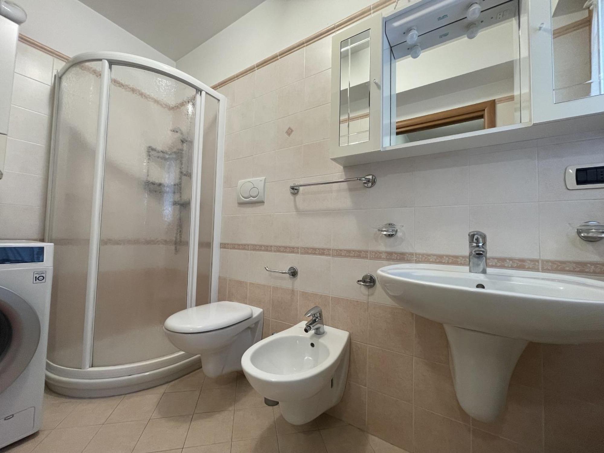 Residence Valentino Pinzolo Buitenkant foto