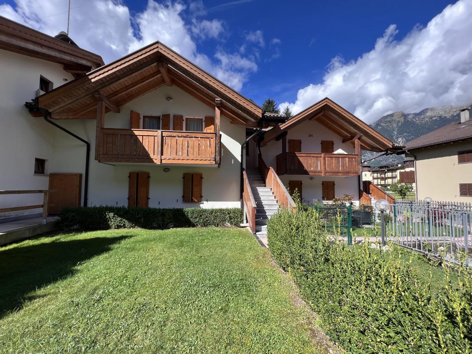 Residence Valentino Pinzolo Buitenkant foto